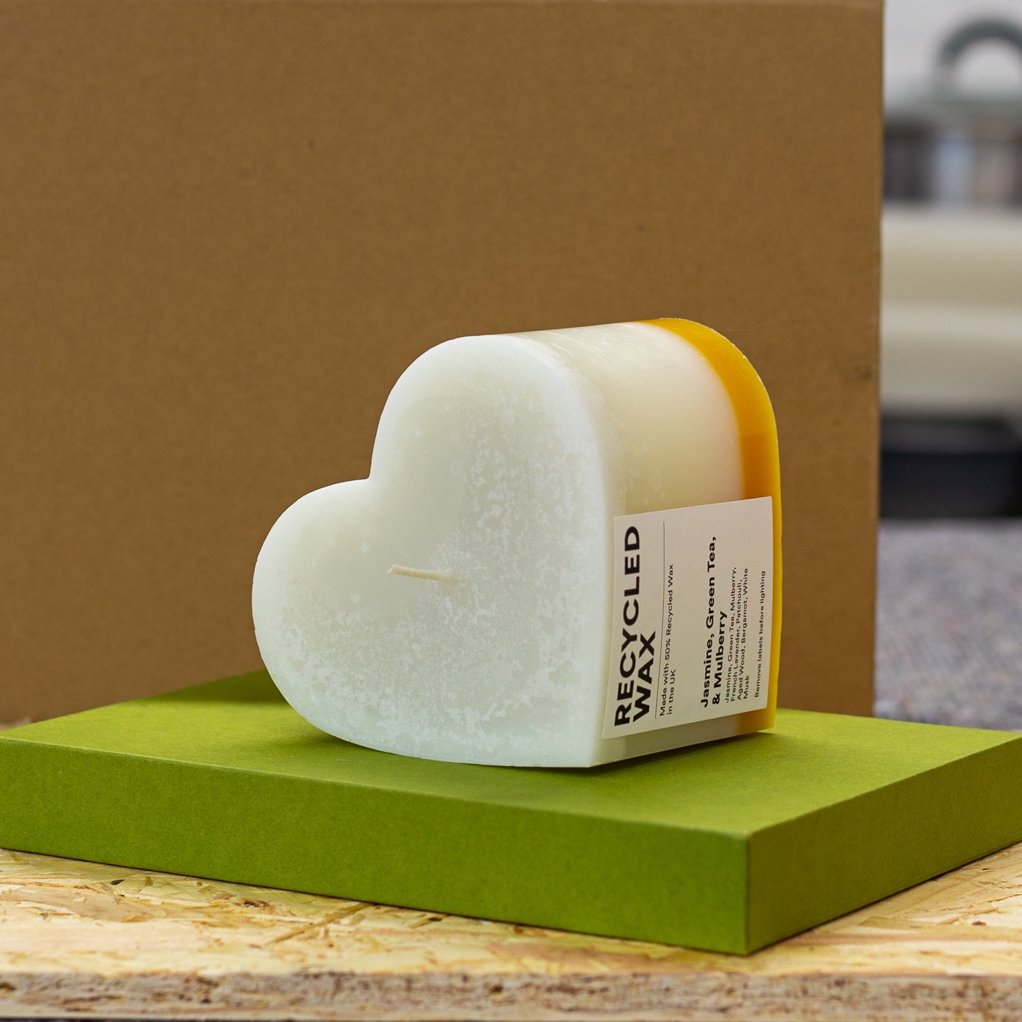 Jasmin, Green Tea & Mulberry Heart Candle